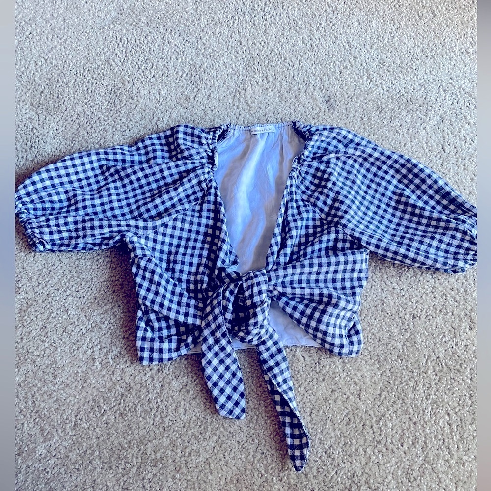 Abercrombie & Fitch size 2 top